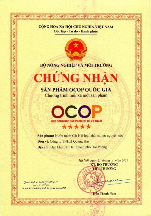 Chứng nhận Sản phẩm OCOP Quốc gia 5 sao — Nước mắm Cát Hải Chắt Cá Thu nguyên cốt, Công ty TNHH Quang Hải