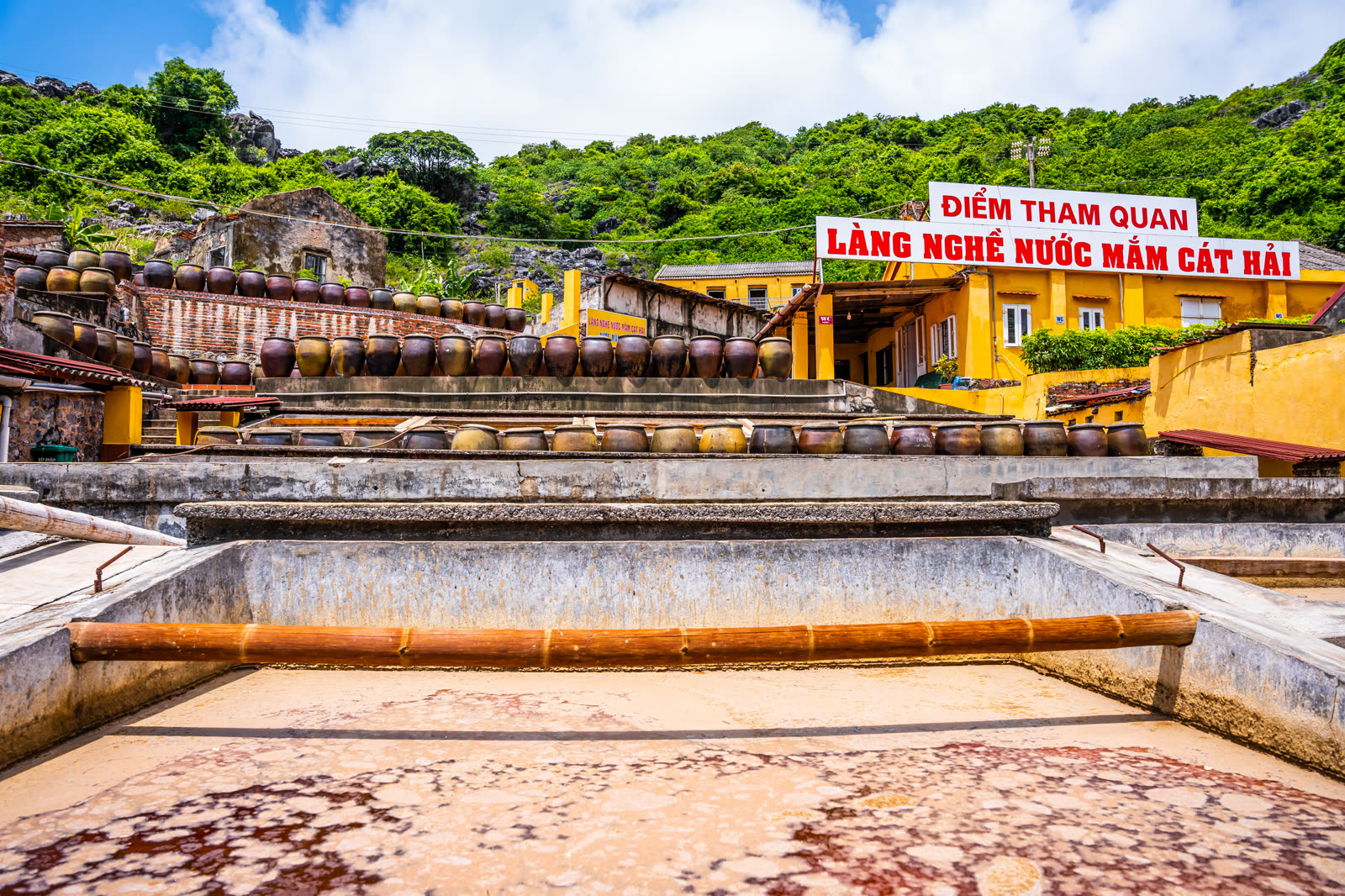 Điểm tham quan làng nghề nước mắm Cát Hải
