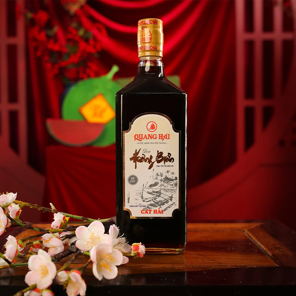 Chai nước mắm Cát Hải Quang Hải loại Hương Biển