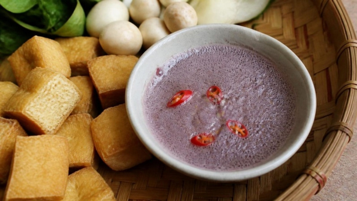 Bát mắm tôm vắt chanh ăn kèm cà pháo, đậu rán (ảnh minh họa)
